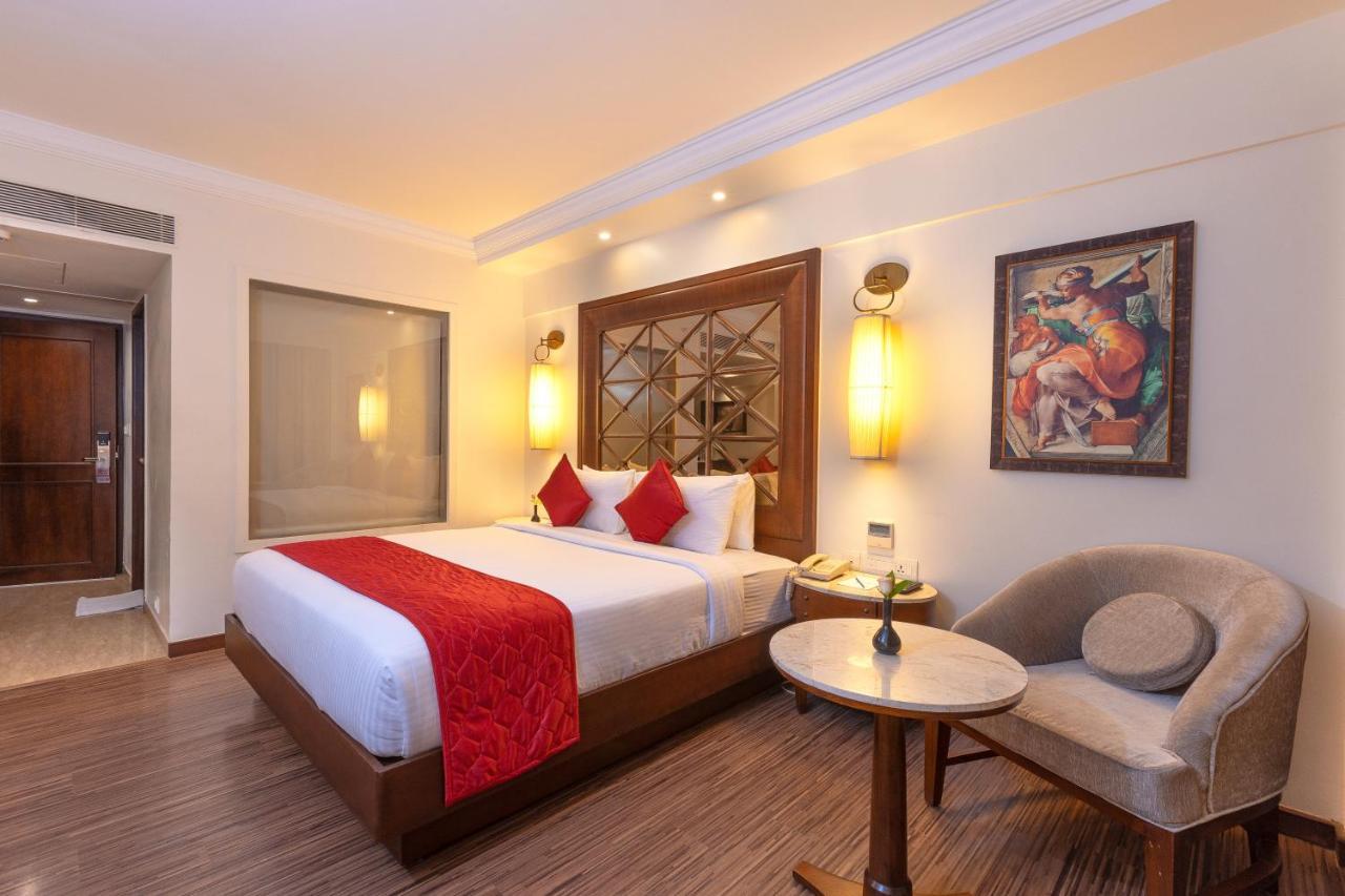 The Saibaba Hotel Chennai Exterior photo